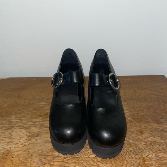 Black Mary Jane Platform Shoes - Picture 2 of 4